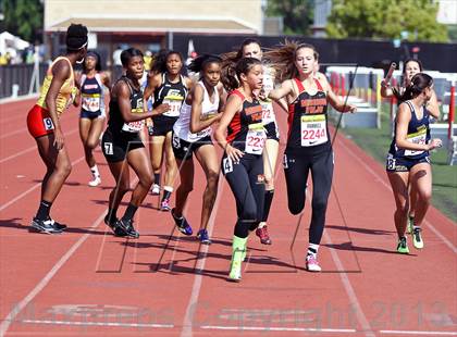 Thumbnail 3 in Arcadia Invitational (4x400 Relay) photogallery.