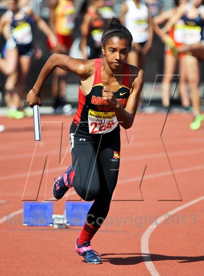 Thumbnail 3 in Arcadia Invitational (4x400 Relay) photogallery.