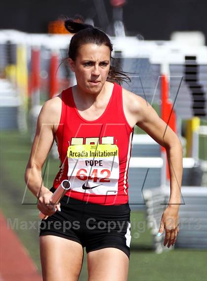 Thumbnail 2 in Arcadia Invitational (4x400 Relay) photogallery.
