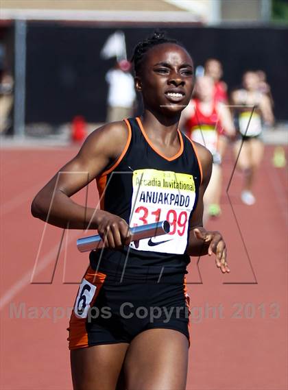 Thumbnail 2 in Arcadia Invitational (4x400 Relay) photogallery.