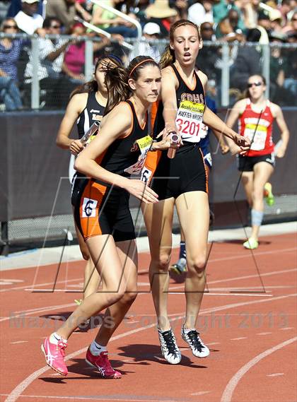 Thumbnail 2 in Arcadia Invitational (4x400 Relay) photogallery.