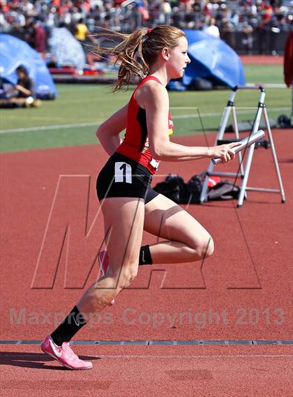 Thumbnail 3 in Arcadia Invitational (4x400 Relay) photogallery.