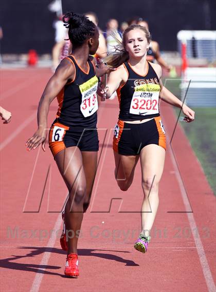 Thumbnail 2 in Arcadia Invitational (4x400 Relay) photogallery.