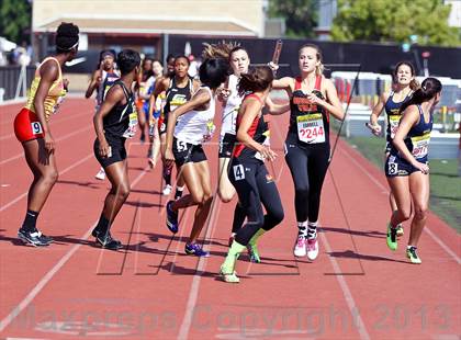 Thumbnail 3 in Arcadia Invitational (4x400 Relay) photogallery.