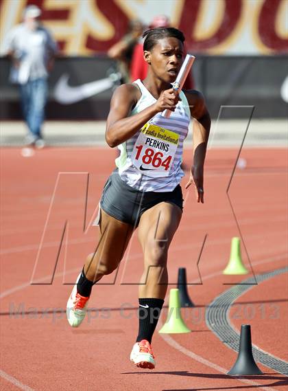 Thumbnail 3 in Arcadia Invitational (4x400 Relay) photogallery.