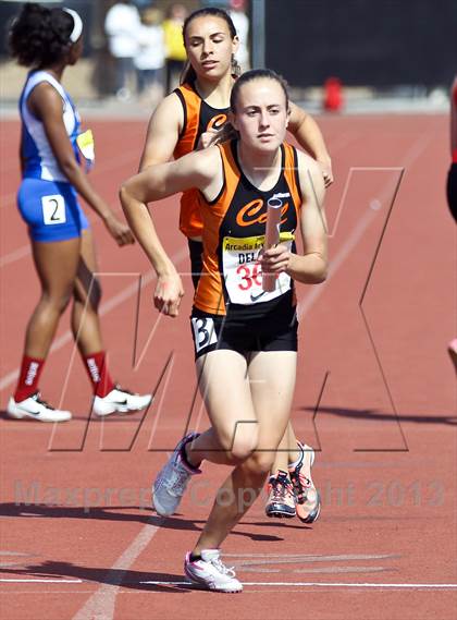 Thumbnail 3 in Arcadia Invitational (4x400 Relay) photogallery.
