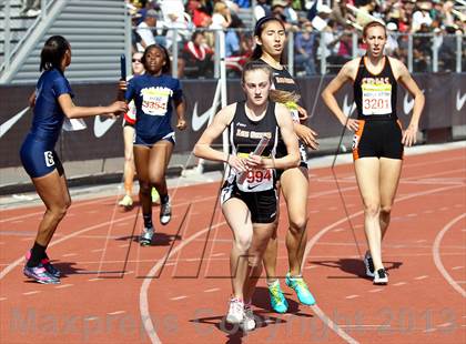Thumbnail 2 in Arcadia Invitational (4x400 Relay) photogallery.