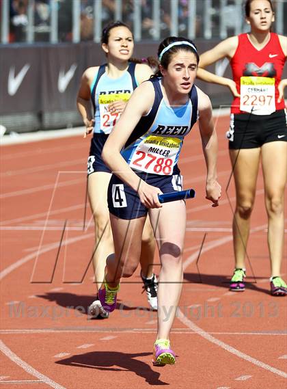 Thumbnail 1 in Arcadia Invitational (4x400 Relay) photogallery.