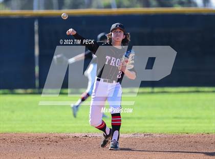 Thumbnail 1 in Troy @ Villa Park photogallery.