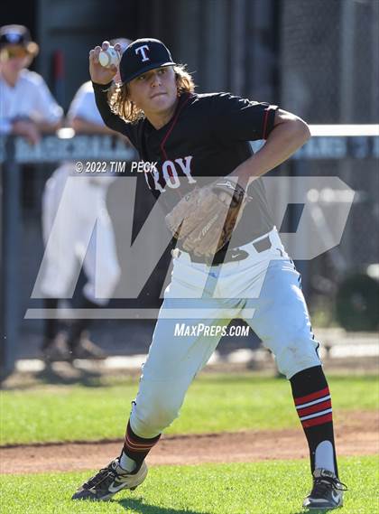 Thumbnail 1 in Troy @ Villa Park photogallery.