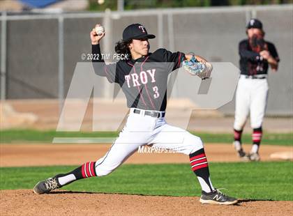 Thumbnail 3 in Troy @ Villa Park photogallery.