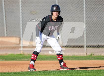 Thumbnail 1 in Troy @ Villa Park photogallery.