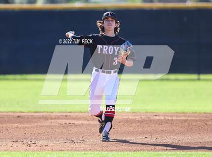 Thumbnail 1 in Troy @ Villa Park photogallery.