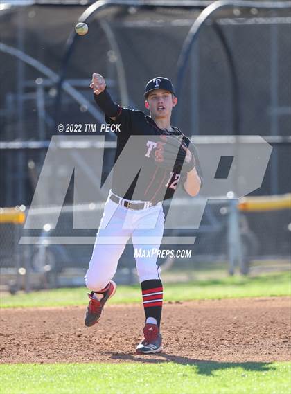 Thumbnail 1 in Troy @ Villa Park photogallery.