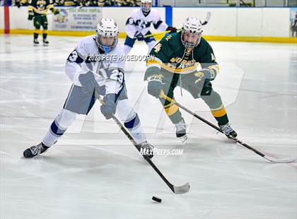Thumbnail 1 in Randolph vs. Morris Knolls photogallery.
