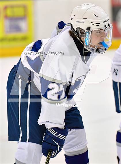Thumbnail 1 in Randolph vs. Morris Knolls photogallery.