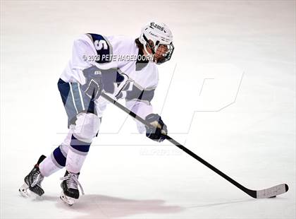 Thumbnail 1 in Randolph vs. Morris Knolls photogallery.