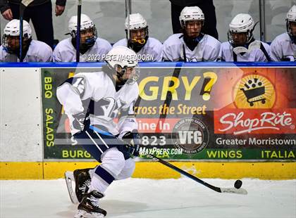 Thumbnail 3 in Randolph vs. Morris Knolls photogallery.