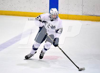 Thumbnail 2 in Randolph vs. Morris Knolls photogallery.