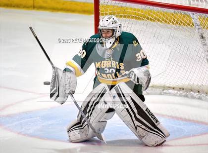 Thumbnail 2 in Randolph vs. Morris Knolls photogallery.