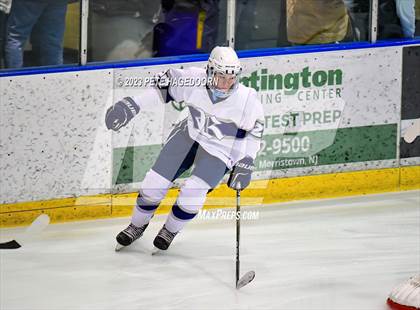 Thumbnail 1 in Randolph vs. Morris Knolls photogallery.