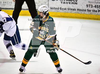 Thumbnail 2 in Randolph vs. Morris Knolls photogallery.