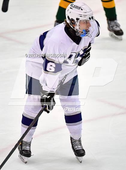 Thumbnail 1 in Randolph vs. Morris Knolls photogallery.