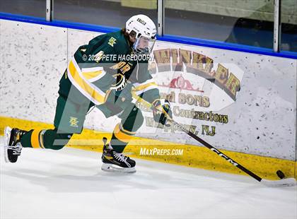 Thumbnail 2 in Randolph vs. Morris Knolls photogallery.