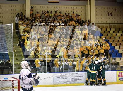 Thumbnail 3 in Randolph vs. Morris Knolls photogallery.