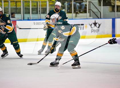 Thumbnail 2 in Randolph vs. Morris Knolls photogallery.