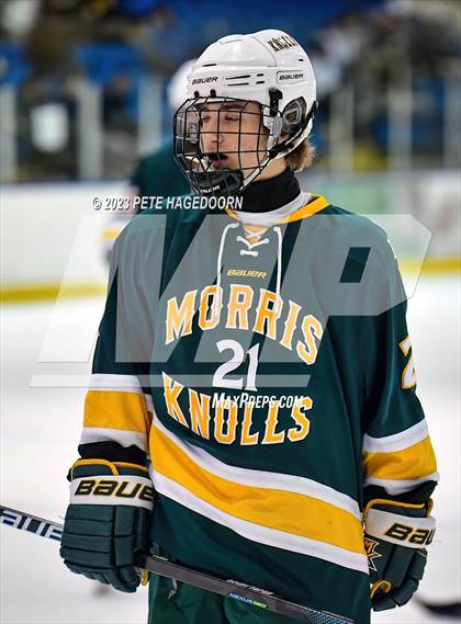 Thumbnail 3 in Randolph vs. Morris Knolls photogallery.