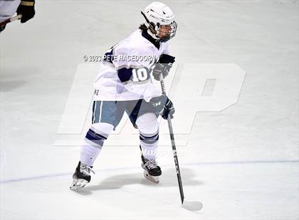 Thumbnail 3 in Randolph vs. Morris Knolls photogallery.