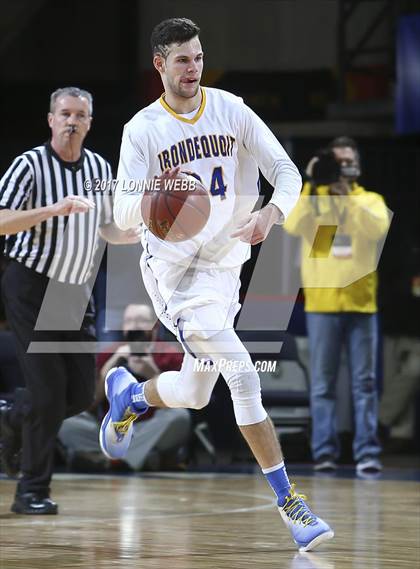 Thumbnail 2 in Jamesville-DeWitt vs  Irondequoit (NYSPHSAA Class A Semifinal) photogallery.