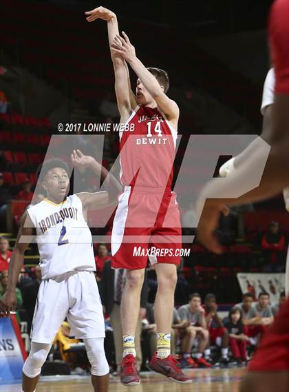 Thumbnail 2 in Jamesville-DeWitt vs  Irondequoit (NYSPHSAA Class A Semifinal) photogallery.
