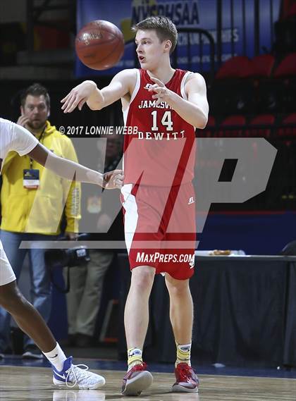 Thumbnail 1 in Jamesville-DeWitt vs  Irondequoit (NYSPHSAA Class A Semifinal) photogallery.