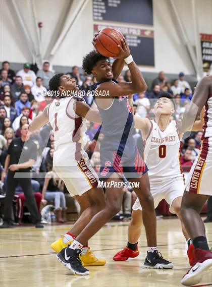 Thumbnail 2 in San Joaquin Memorial @ Clovis West (Nike Invitational) photogallery.