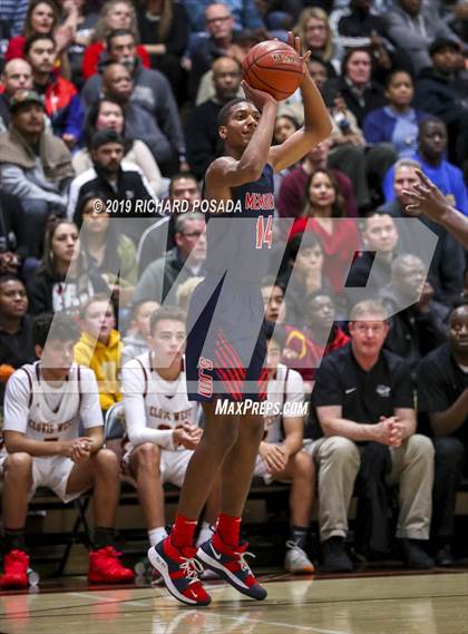 Thumbnail 2 in San Joaquin Memorial @ Clovis West (Nike Invitational) photogallery.