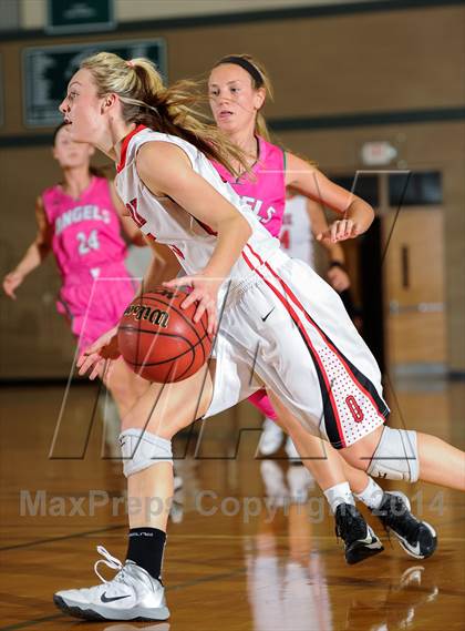 Thumbnail 3 in St. Joseph's Academy vs Ozark (Prepcasts Elite Girls Shootout VI) photogallery.