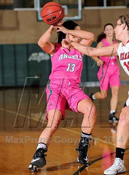 Thumbnail 1 in St. Joseph's Academy vs Ozark (Prepcasts Elite Girls Shootout VI) photogallery.