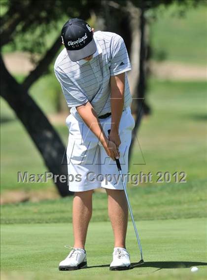 Thumbnail 1 in CIF Southern Section Golf Championships photogallery.