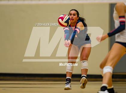 Thumbnail 2 in Brandeis @ Churchill photogallery.