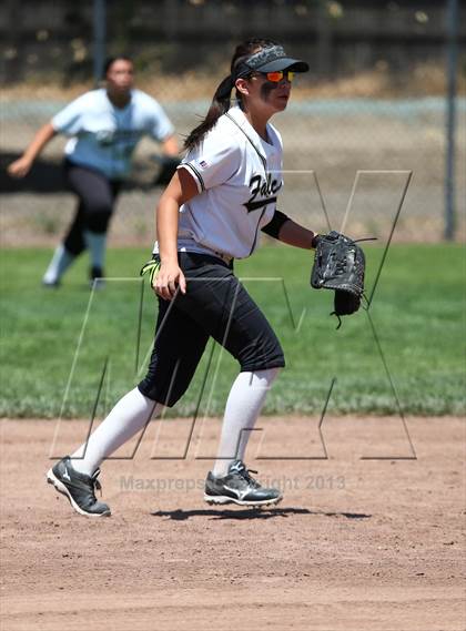 Thumbnail 2 in Elliot Christian vs. Millennium (CIF SJS D7 Final) photogallery.
