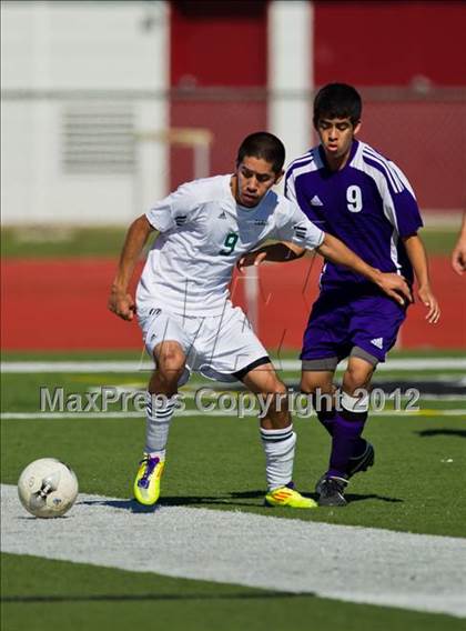 Thumbnail 1 in Fort Bend Hightower vs Angleton (Friendswood Invitational) photogallery.