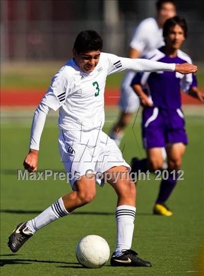 Thumbnail 2 in Fort Bend Hightower vs Angleton (Friendswood Invitational) photogallery.