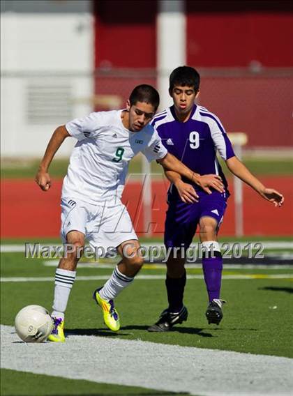 Thumbnail 3 in Fort Bend Hightower vs Angleton (Friendswood Invitational) photogallery.