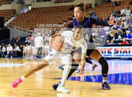 Thumbnail 2 in Millennium vs Valley Vista (AIA Open Final) photogallery.