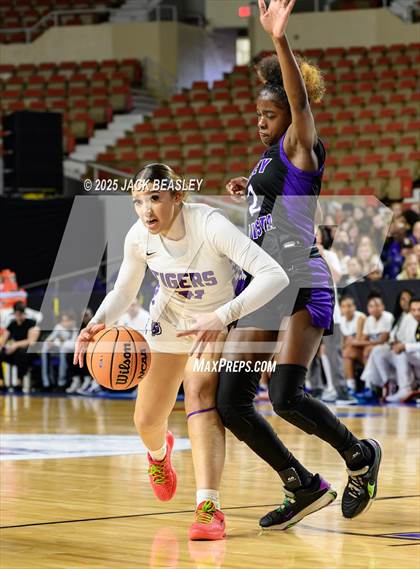 Thumbnail 3 in Millennium vs Valley Vista (AIA Open Final) photogallery.
