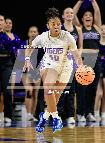 Thumbnail 2 in Millennium vs Valley Vista (AIA Open Final) photogallery.