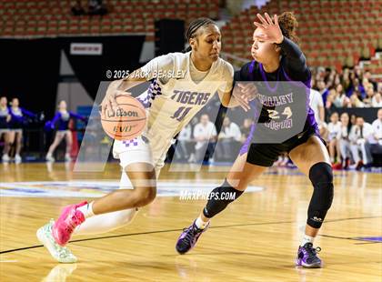 Thumbnail 1 in Millennium vs Valley Vista (AIA Open Final) photogallery.
