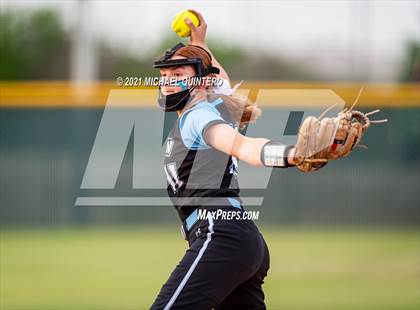 Thumbnail 3 in Harlan @ Holmes photogallery.